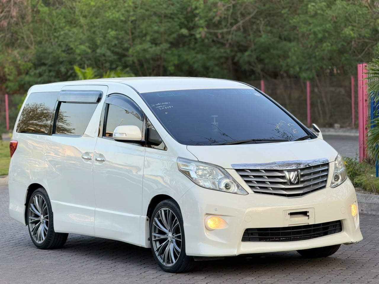 ALPHARD NEW SHAPE